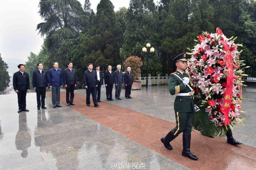 習近平：不能忘了老區(qū)，老區(qū)人民養(yǎng)育了我們