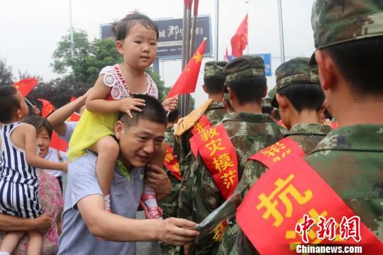 憑什么“軍人優先”？就憑這！