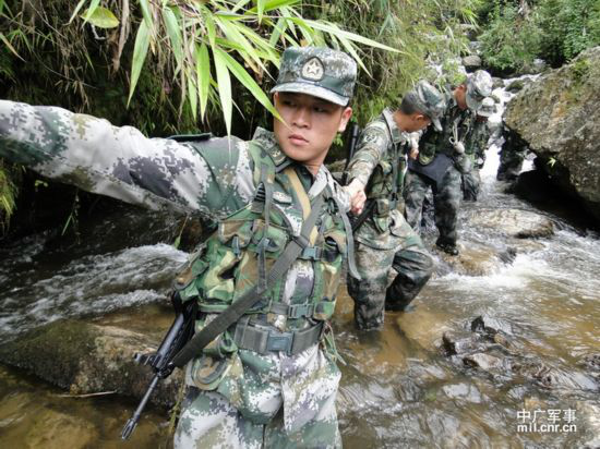 【我和軍隊的不解之緣】向邊疆戰士致敬！他們用青春和生命捍衛祖國邊疆每一寸領土