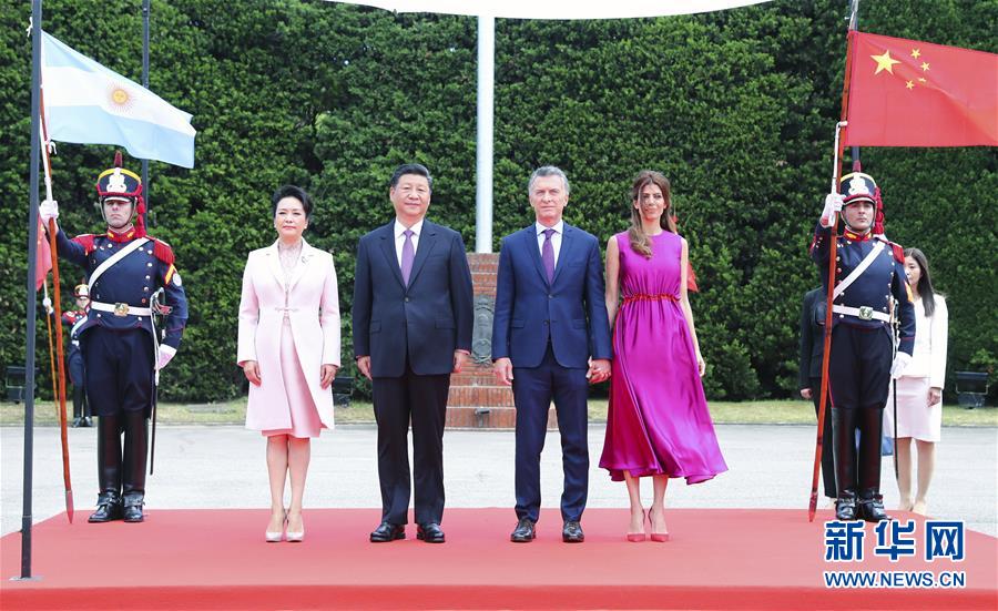 習近平同阿根廷總統馬克里舉行會談