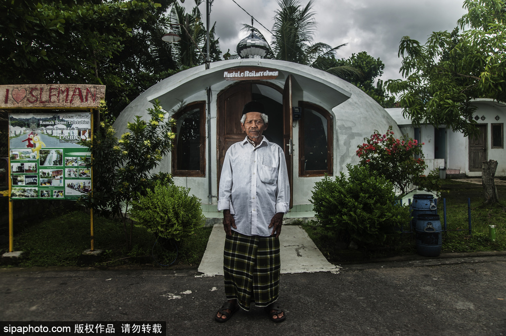 印尼海嘯十年后的災民村 圓頂房屋造型奇特成旅游景點