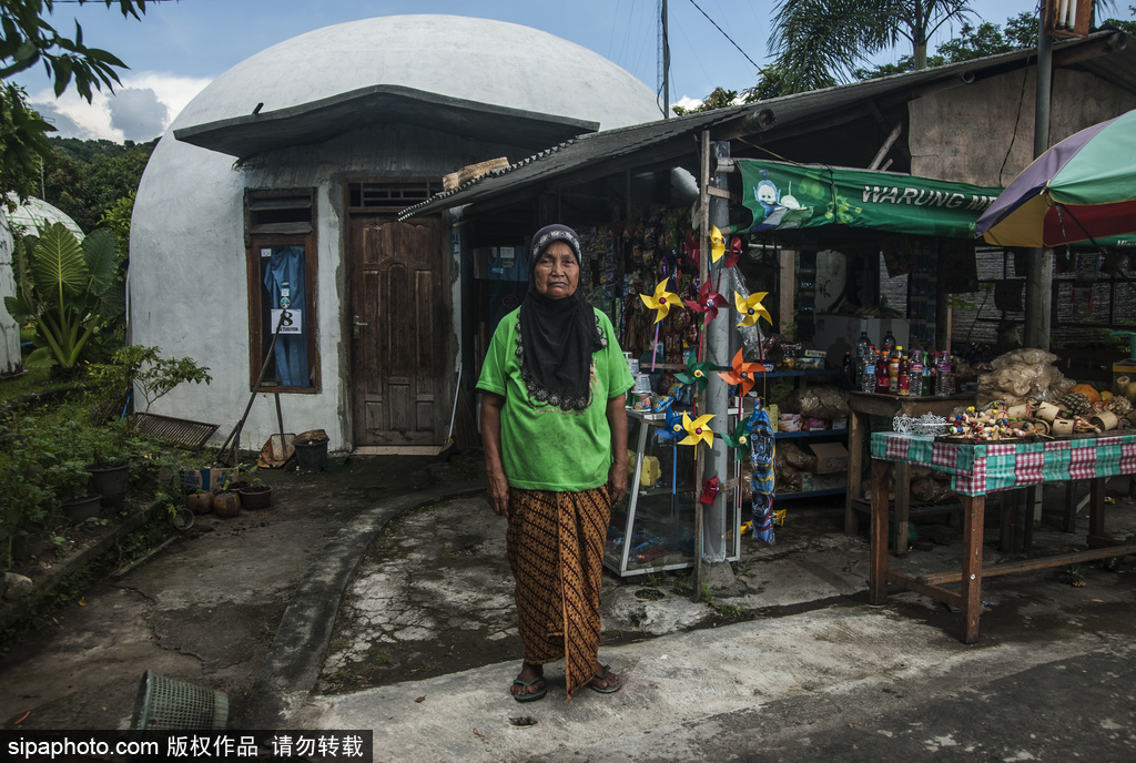 印尼海嘯十年后的災民村 圓頂房屋造型奇特成旅游景點