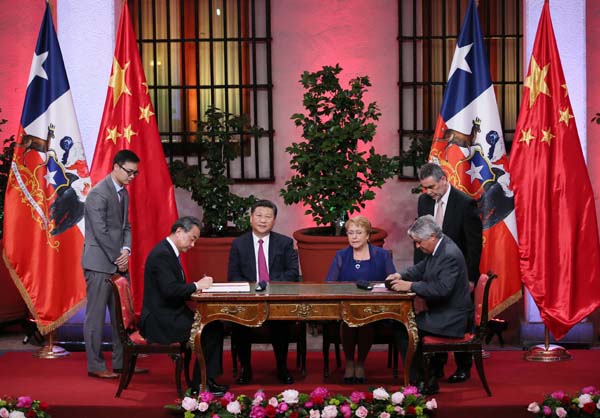 習近平同智利總統巴切萊特舉行會談