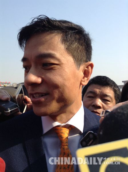 李彥宏：利用人工智能來(lái)協(xié)助解決兒童走失難題