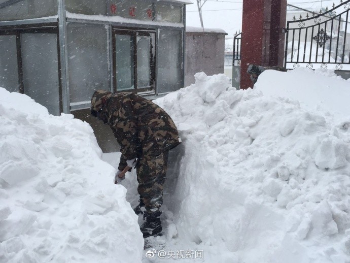 西藏多地出現特大暴雪 積雪半米厚（組圖）