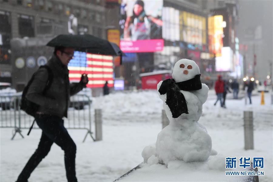 美國東北部遭遇暴風雪 數千航班取消（組圖）
