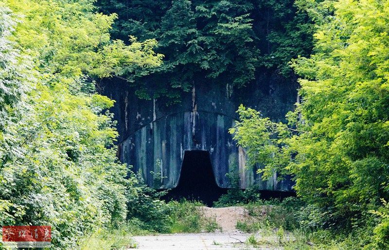 雜草叢生：歐洲最大廢棄空軍基地曝光