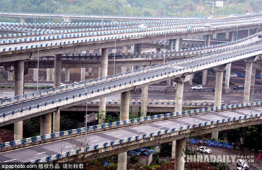 導(dǎo)航看哭車主看暈！重慶最復(fù)雜立交橋壯觀無比