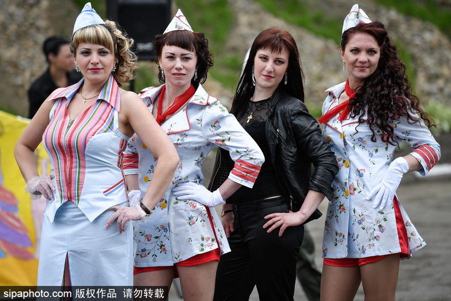 不輸超模！俄羅斯女子監(jiān)獄舉行時(shí)裝秀