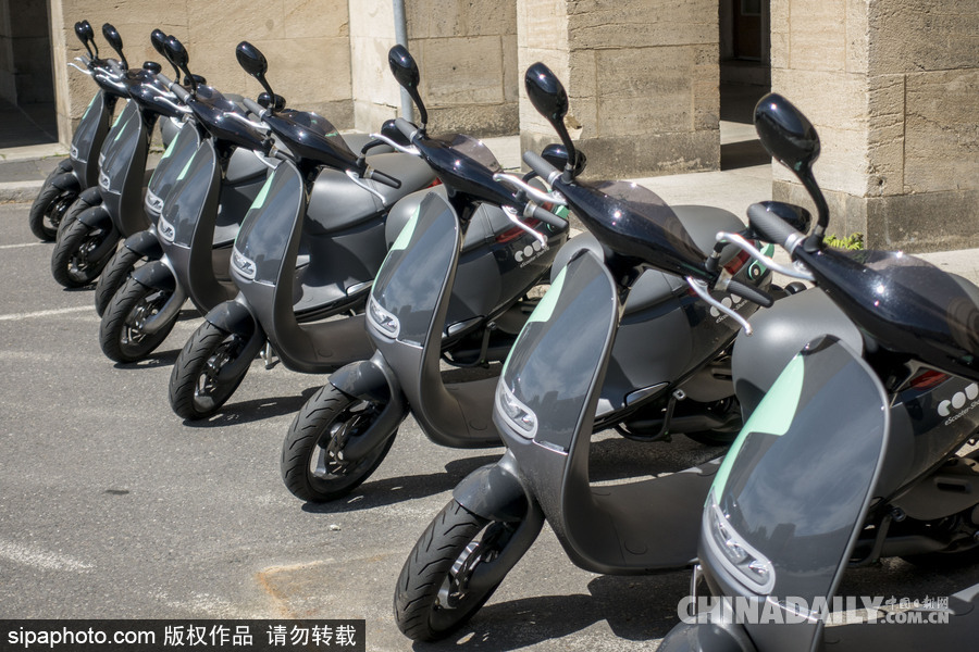 德國柏林也刮起“共享風(fēng)” 街頭現(xiàn)共享電動(dòng)車
