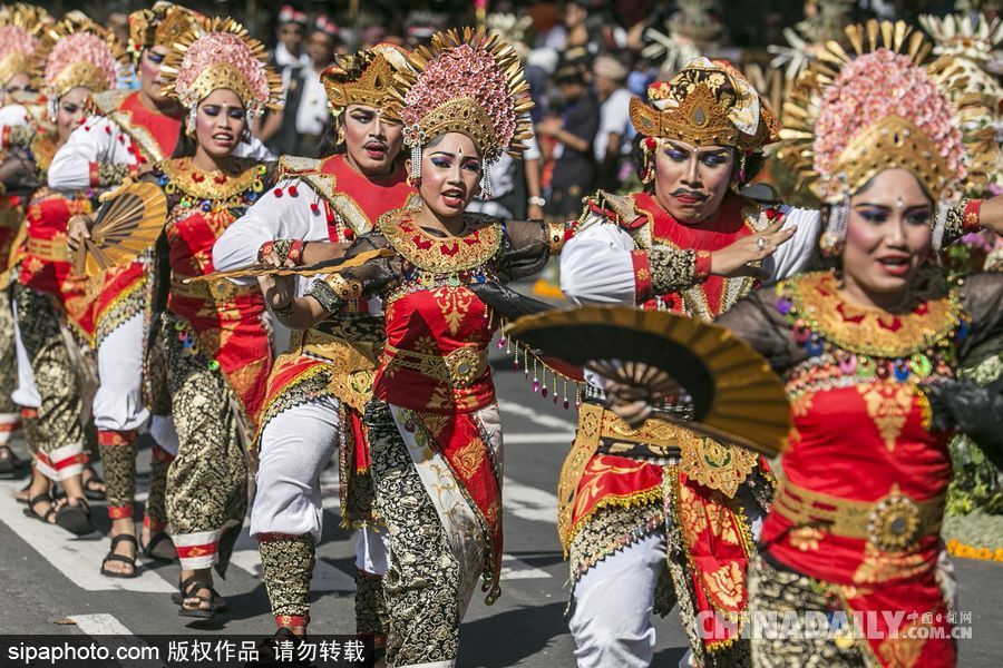 巴厘島藝術節開幕游行 讓你領略不一樣的巴厘風情