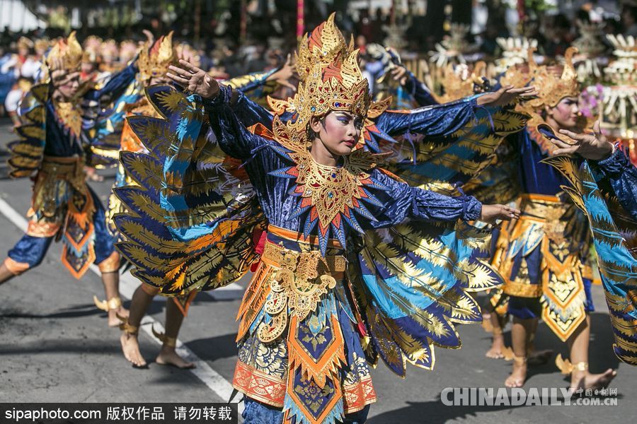 巴厘島藝術節開幕游行 讓你領略不一樣的巴厘風情