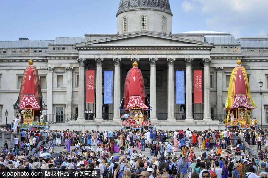 英國(guó)倫敦慶祝倫敦壇車節(jié) 民眾一路載歌載舞