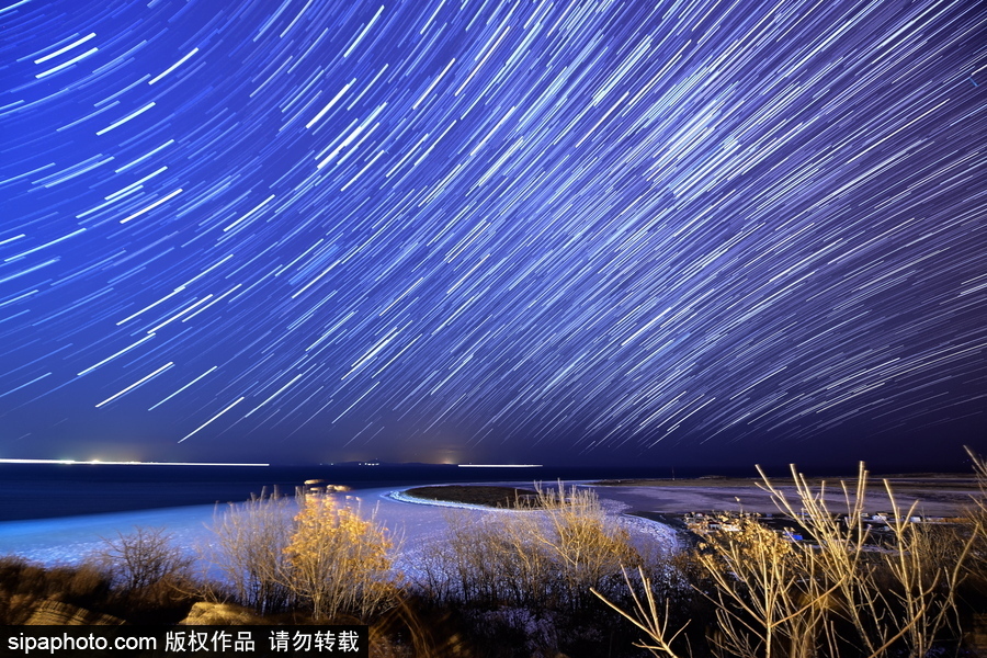 俄羅斯海參崴上空現雙子座流星雨 盛大壯觀宛如仙境