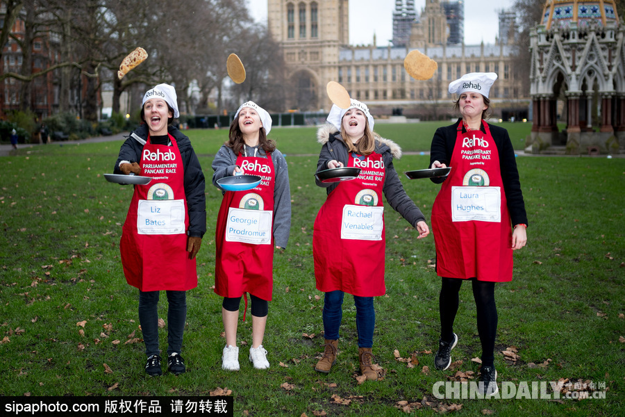“煎餅俠”？英國舉行趣味煎餅跑