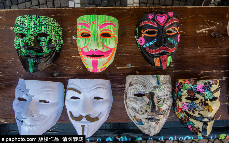 英國(guó)：蓋伊·福克斯之魂再度燃燒！百萬面具游行在倫敦舉行