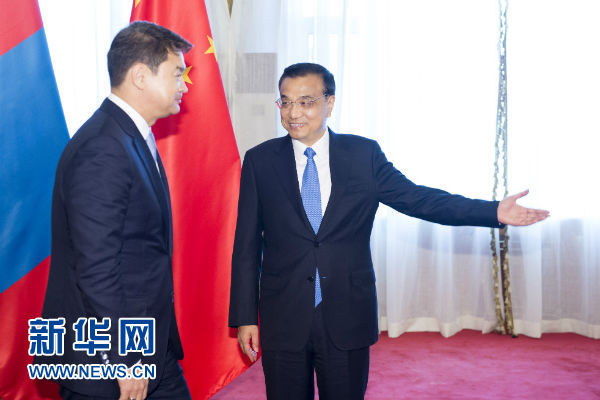 [資料]李克強會見蒙古國總理賽汗比勒格